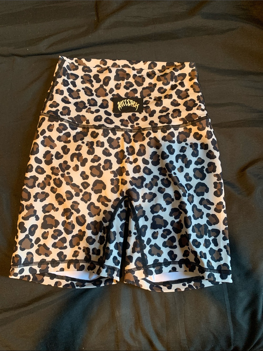 BRAND NEW KILLCREW leopard scrunch shorts